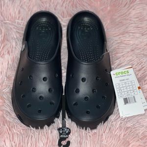 Size 7 women’s Black free sail Crocs